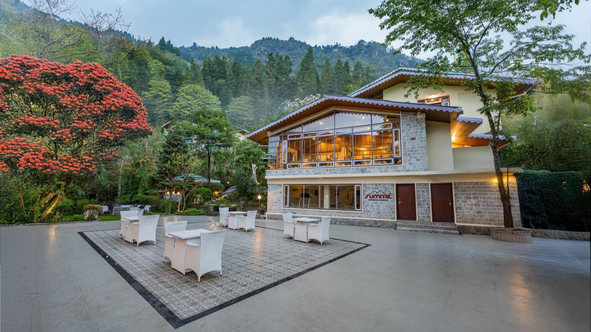 Summit Norling Resort & Spa Gangtok Exteriör bild